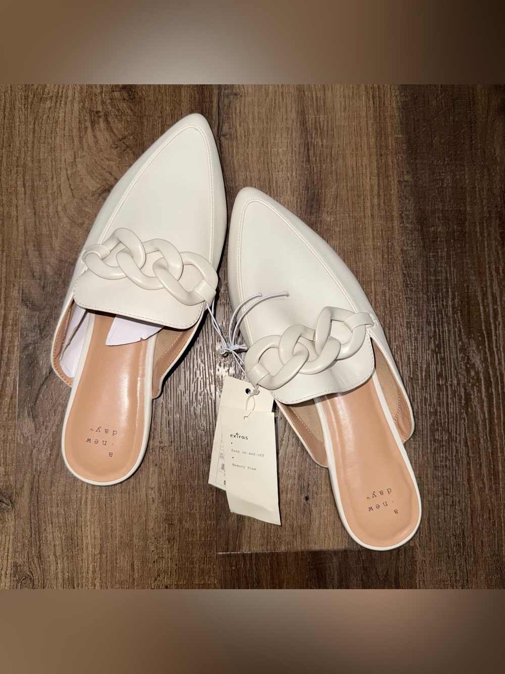 NWT A New Day Cream Pointed Toe Chain Detail Mules 9.5